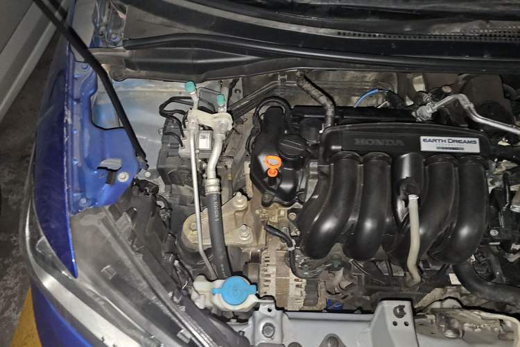 Used Honda Fit 2014 1.5L LX CVT Comfort Model Engine Bay Right