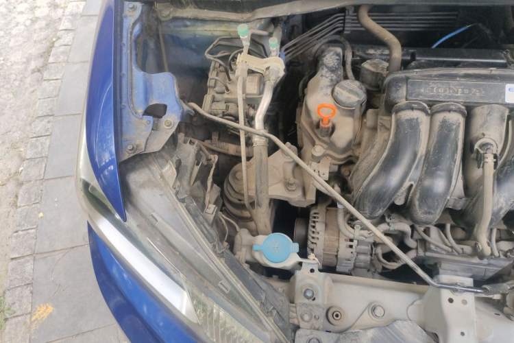 Used Honda Fit 2014 1.5L LX Manual Comfort Model Engine Bay Right