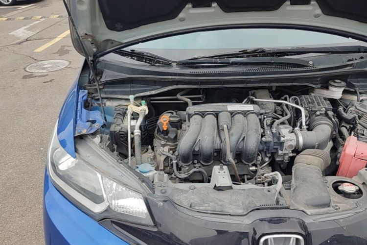 Used Honda Fit 2014 1.5L LX Manual Comfort Model Engine Bay Right
