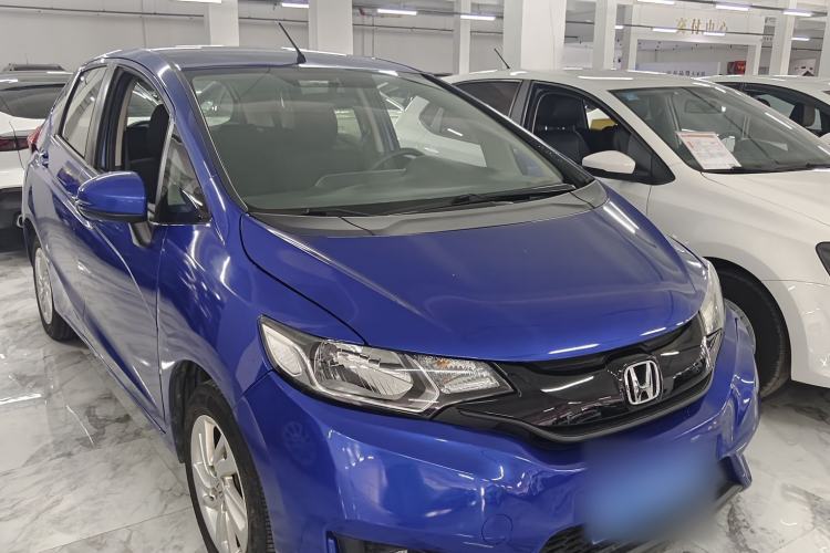 Used Honda Fit 2014 1.5L SE CVT Fashion Model Exterior 2