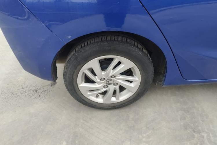 Used Honda Fit 2014 1.5L EX CVT Elite Model Exterior 5