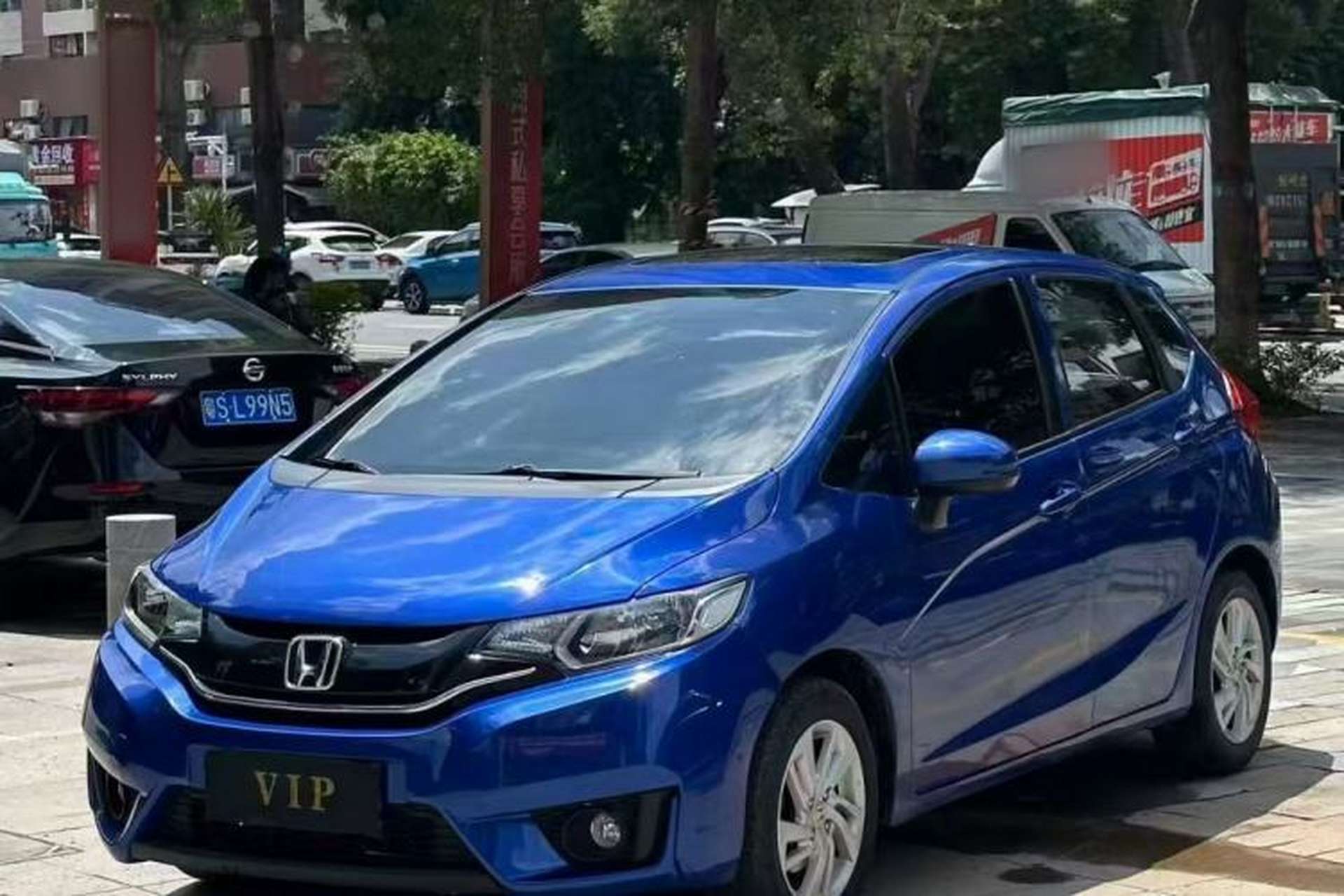 Used Honda Fit 2014 1.5L LX CVT Comfort Model Exterior 5