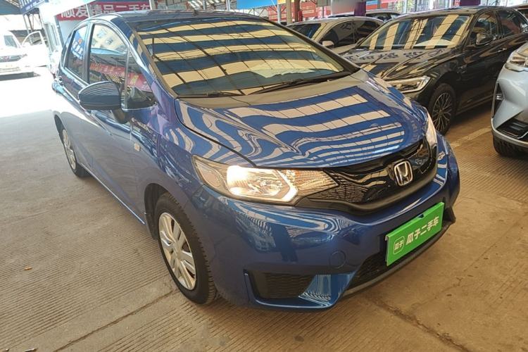 Used Honda Fit 2014 1.5L LX CVT Comfort Model Front Right 45 Deg