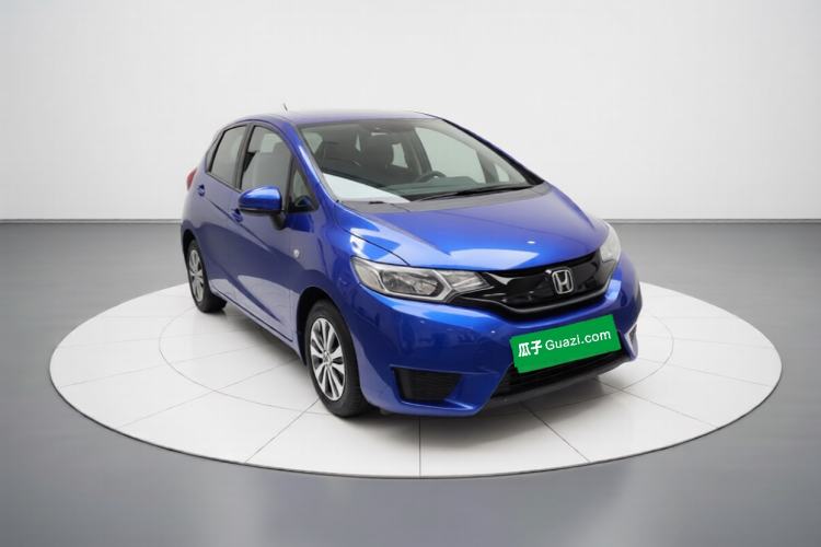 Used Honda Fit 2014 1.5L LX CVT Comfort Model Front Right 45 Deg