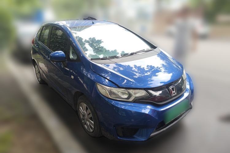 Used Honda Fit 2014 1.5L LX CVT Comfort Model Front Right 45 Deg