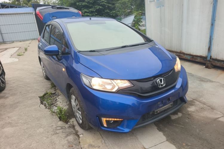 Used Honda Fit 2014 1.5L LX CVT Comfort Model Front Right 45 Deg
