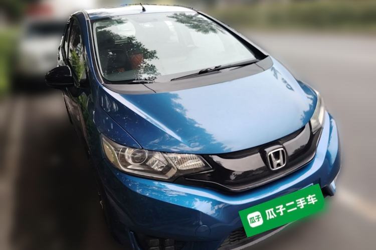 Used Honda Fit 2014 1.5L LX CVT Comfort Model Front Right 45 Deg