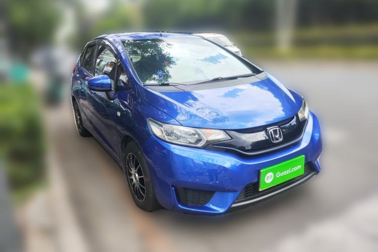 Used Honda Fit 2014 1.5L LX CVT Comfort Model Front Right 45 Deg