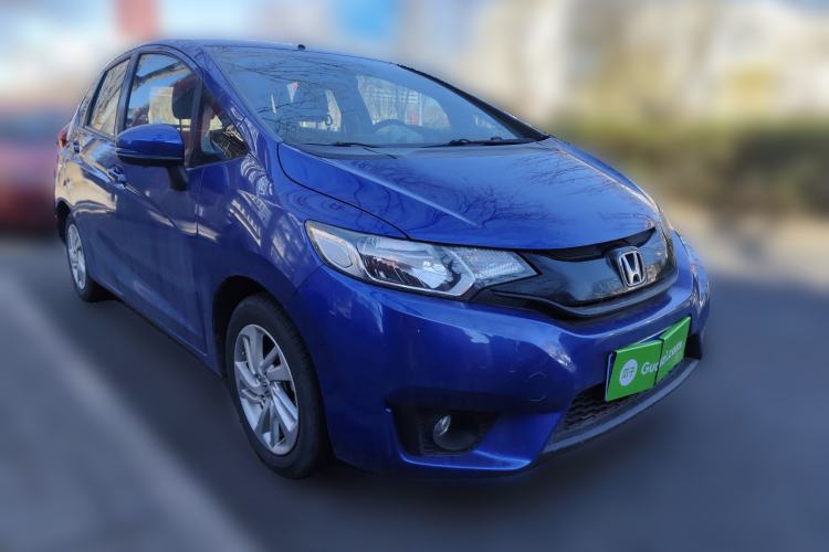 Used Honda Fit 2014 1.5L SE CVT Fashion Model Front Right 45 Deg