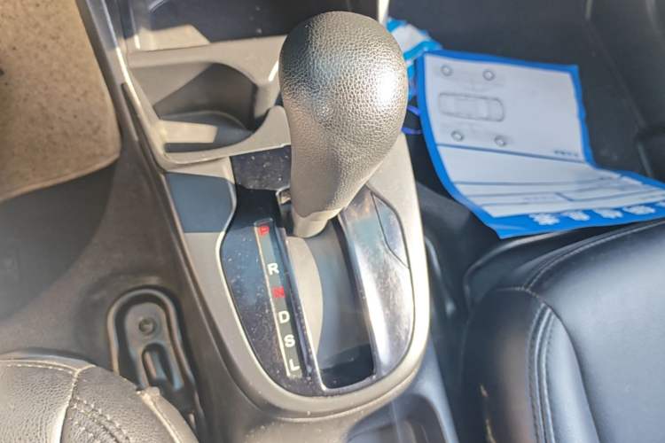 Used Honda Fit 2014 1.5L LX CVT Comfort Model Gear Lever