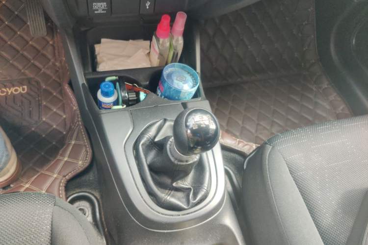 Used Honda Fit 2014 1.5L LX Manual Comfort Model Gear Lever