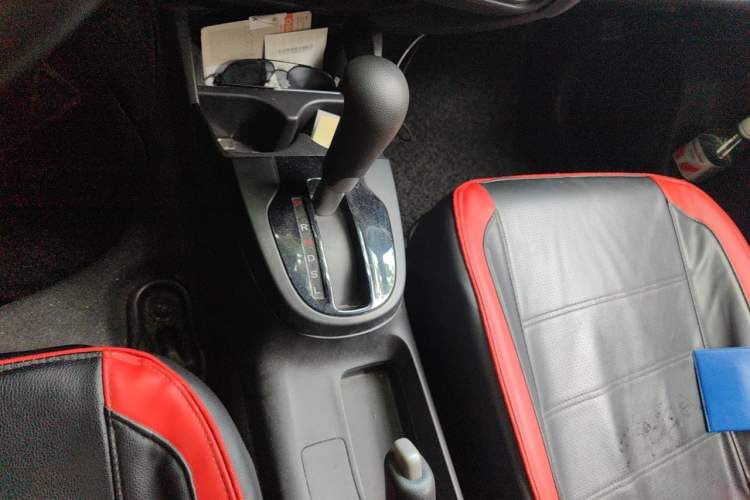 Used Honda Fit 2014 1.5L LX CVT Comfort Model Gear Lever
