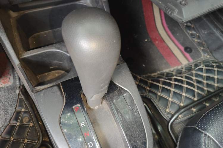 Used Honda Fit 2014 1.5L LX CVT Comfort Model Gear Lever