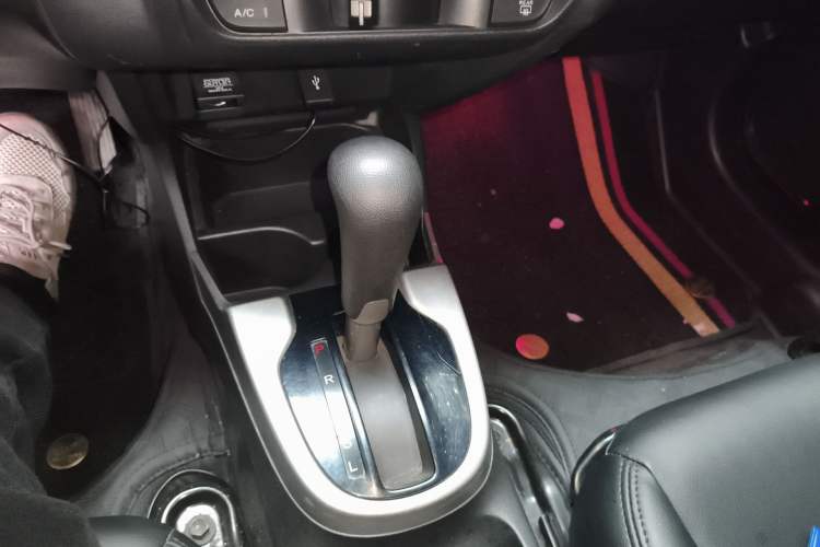 Used Honda Fit 2014 1.5L EX CVT Elite Model Gear Lever