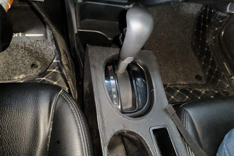 Used Honda Fit 2014 1.5L LX CVT Comfort Model Gear Lever