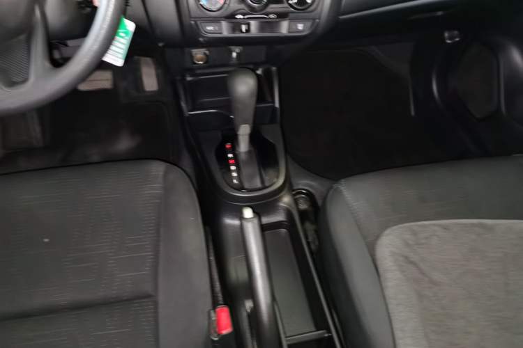 Used Honda Fit 2014 1.5L LX CVT Comfort Model Gear Lever