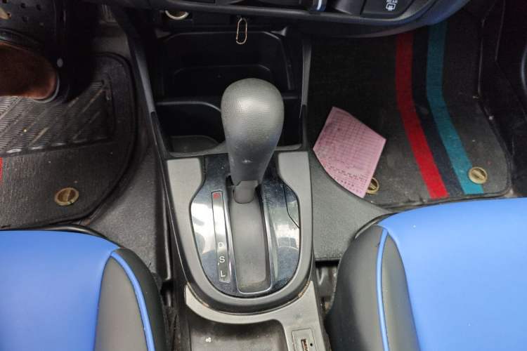Used Honda Fit 2014 1.5L LX CVT Comfort Model Gear Lever