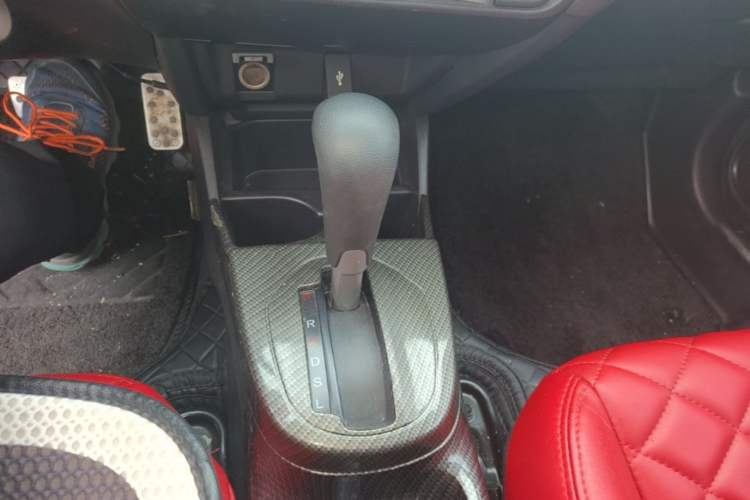 Used Honda Fit 2014 1.5L LX CVT Comfort Model Gear Lever