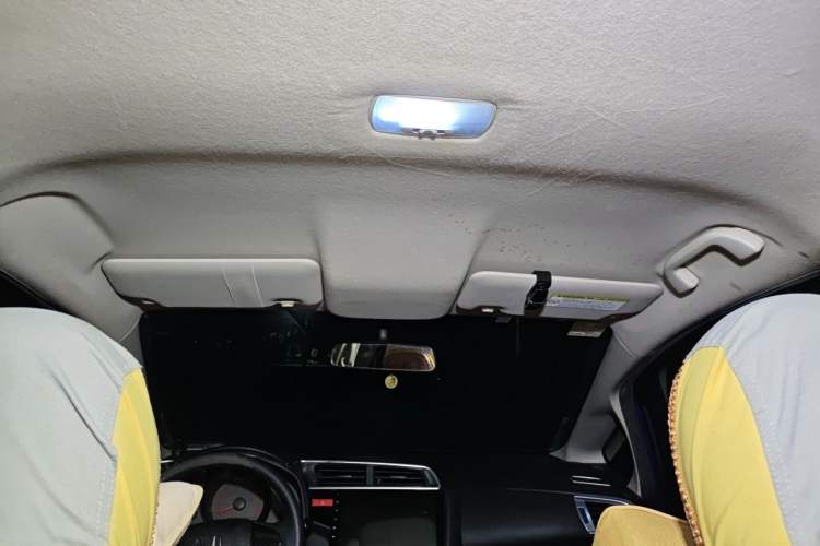 Used Honda Fit 2014 1.5L LX CVT Comfort Model Headliner