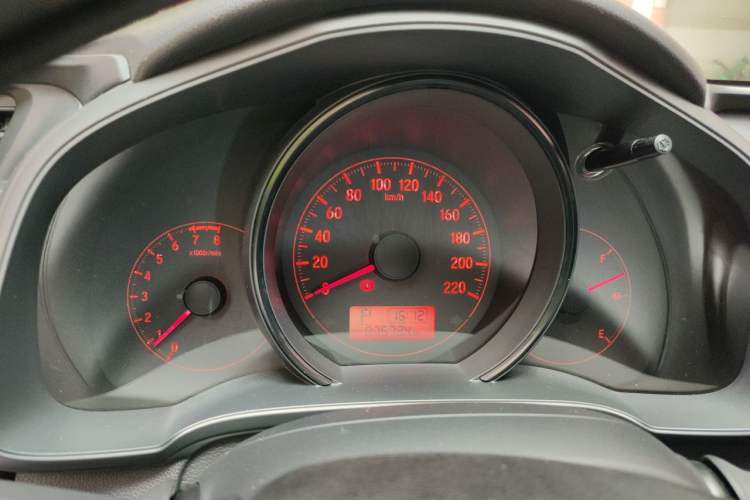 Used Honda Fit 2014 1.5L LX CVT Comfort Model Instrument Cluster