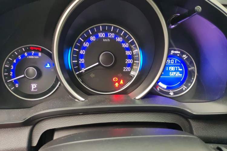 Used Honda Fit 2014 1.5L SE CVT Fashion Model Instrument Cluster
