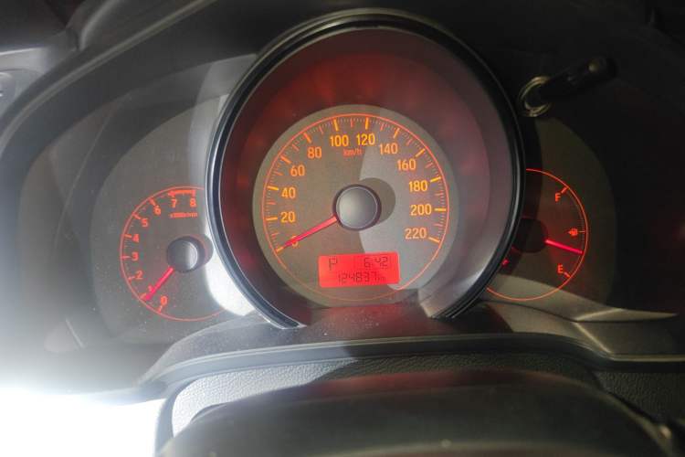 Used Honda Fit 2014 1.5L LX CVT Comfort Model Instrument Cluster