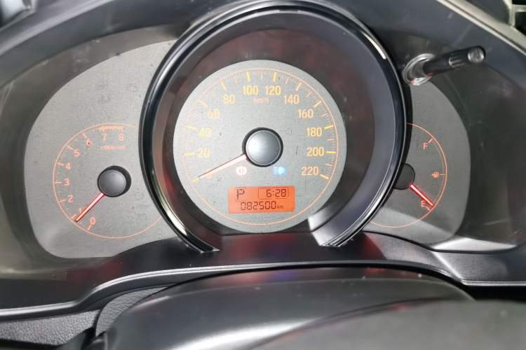 Used Honda Fit 2014 1.5L LX CVT Comfort Model Instrument Cluster