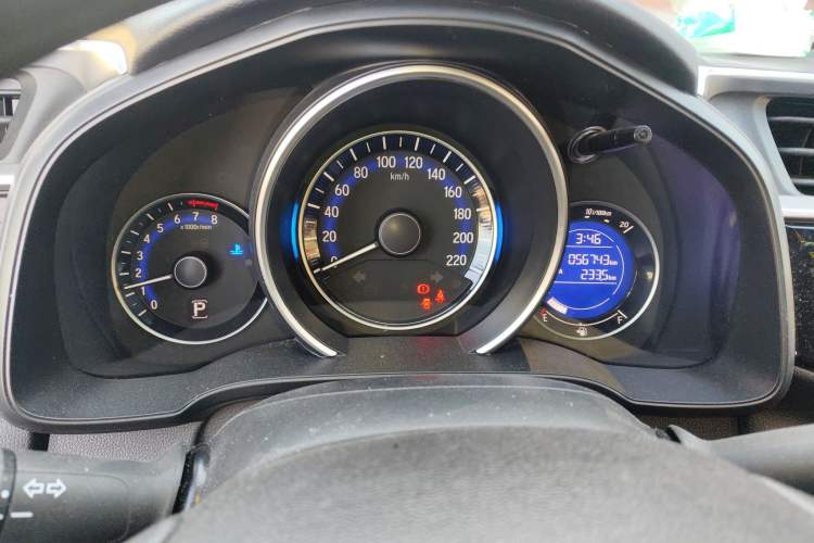 Used Honda Fit 2014 1.5L SE CVT Fashion Model Instrument Cluster