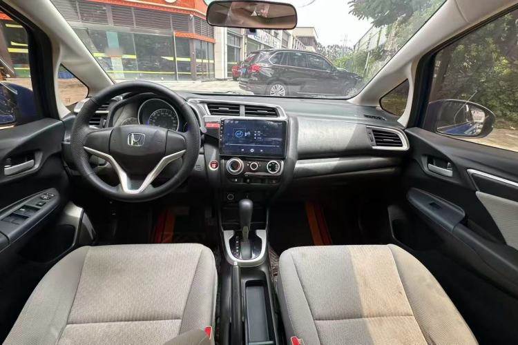 Used Honda Fit 2014 1.5L LX CVT Comfort Model Interior 2
