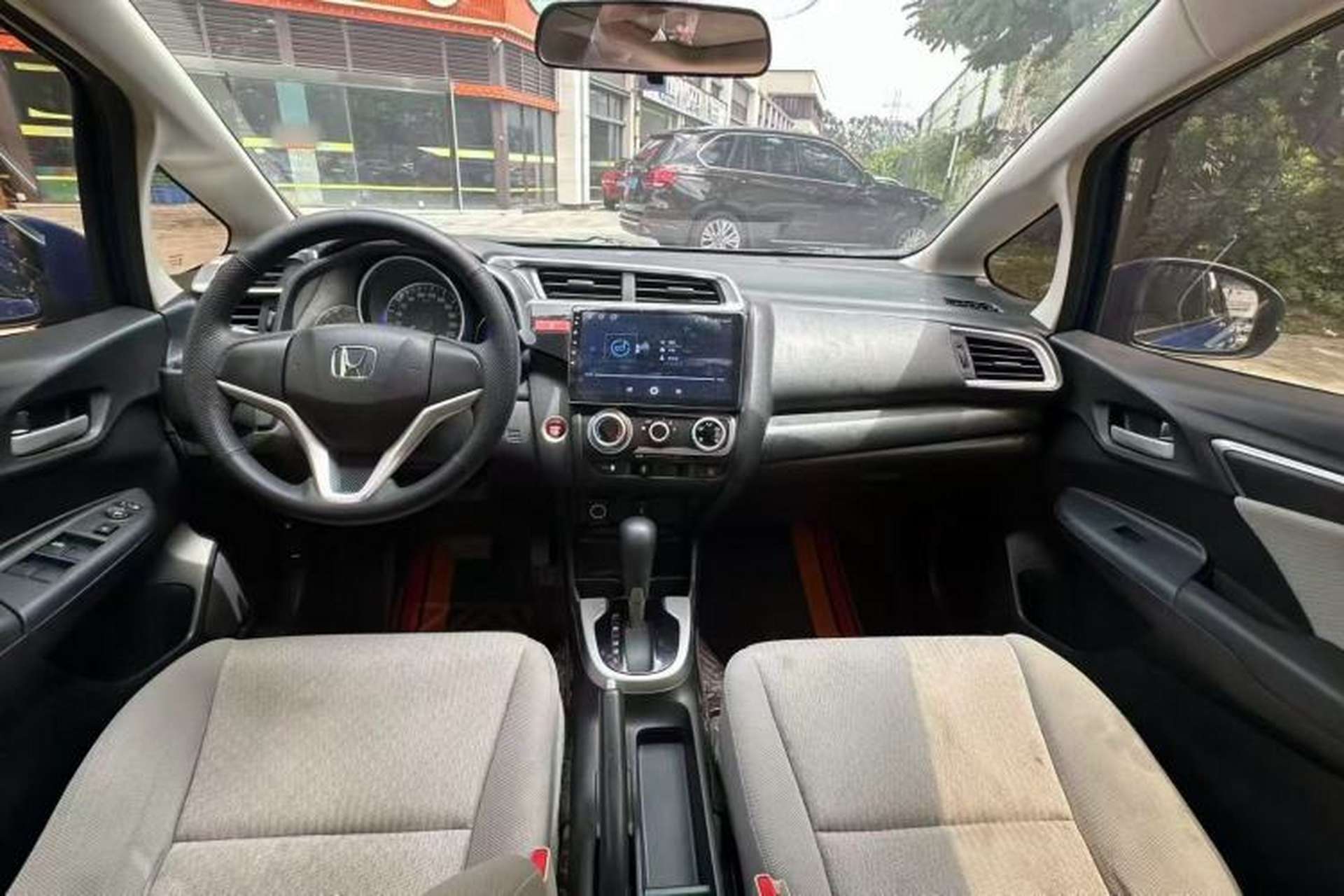 Used Honda Fit 2014 1.5L LX CVT Comfort Model Interior 2