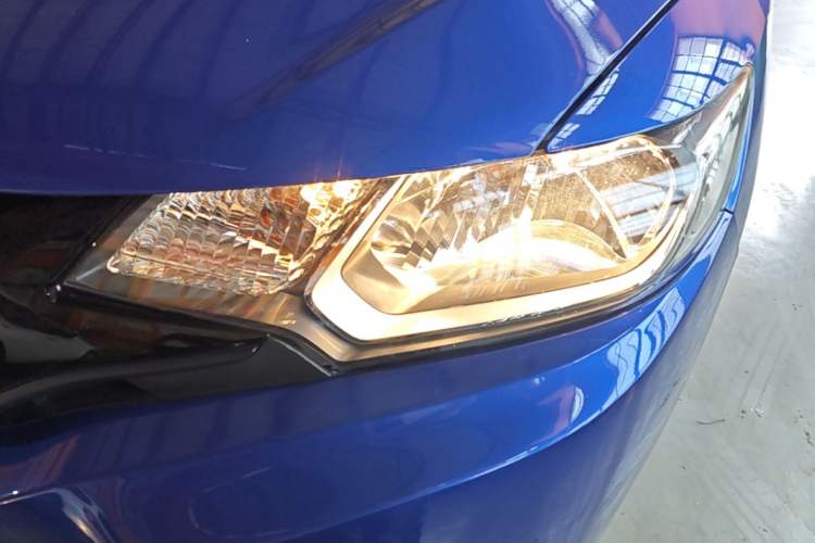 Used Honda Fit 2014 1.5L LX CVT Comfort Model Left Front Headlight