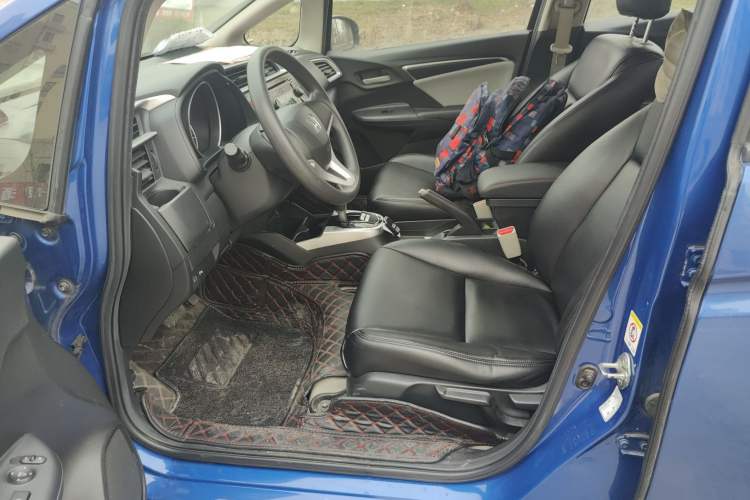 Used Honda Fit 2014 1.5L EX CVT Elite Model Left Front Seat