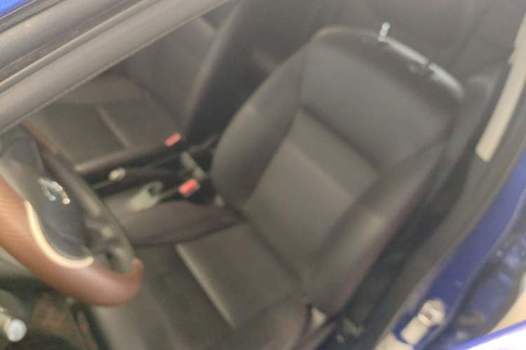 Used Honda Fit 2014 1.5L LX CVT Comfort Model Left Front Seat