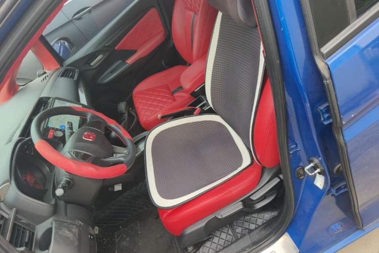 Used Honda Fit 2014 1.5L LX CVT Comfort Model Left Front Seat