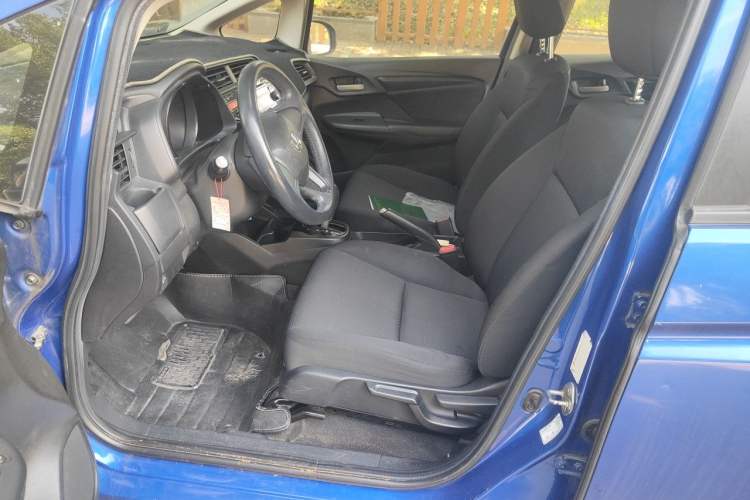 Used Honda Fit 2014 1.5L LX CVT Comfort Model Left Front Seat