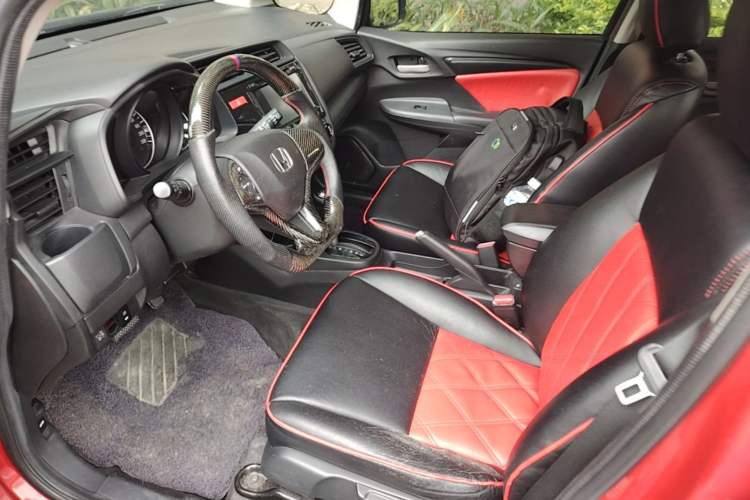 Used Honda Fit 2014 1.5L LX CVT Comfort Model Left Front Seat