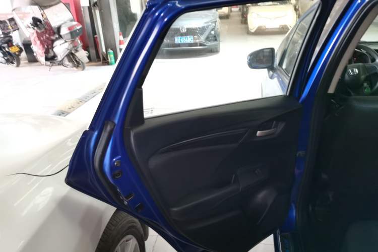 Used Honda Fit 2014 1.5L LX CVT Comfort Model Left Rear Door Interior