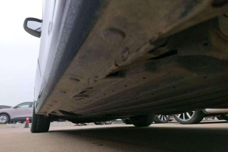 Used Honda Fit 2014 1.5L LX CVT Comfort Model Left Side Sill