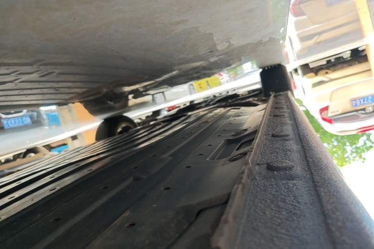 Used Honda Fit 2014 1.5L SE CVT Fashion Model Left Side Sill