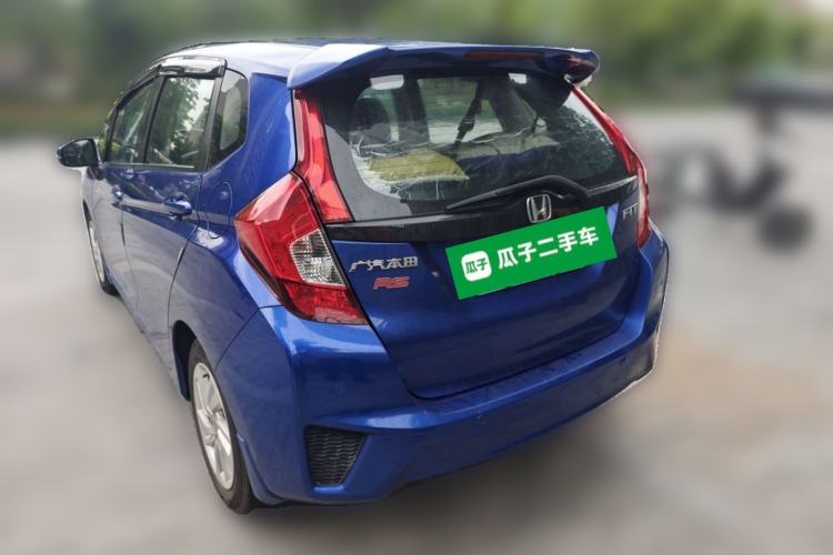Used Honda Fit 2014 1.5L SE CVT Fashion Model Rear Left 45 Deg