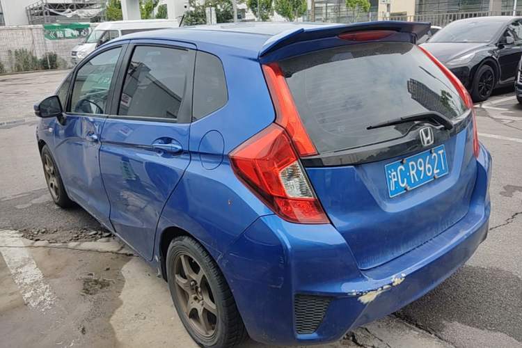 Used Honda Fit 2014 1.5L LX Manual Comfort Model Rear Left 45 Deg