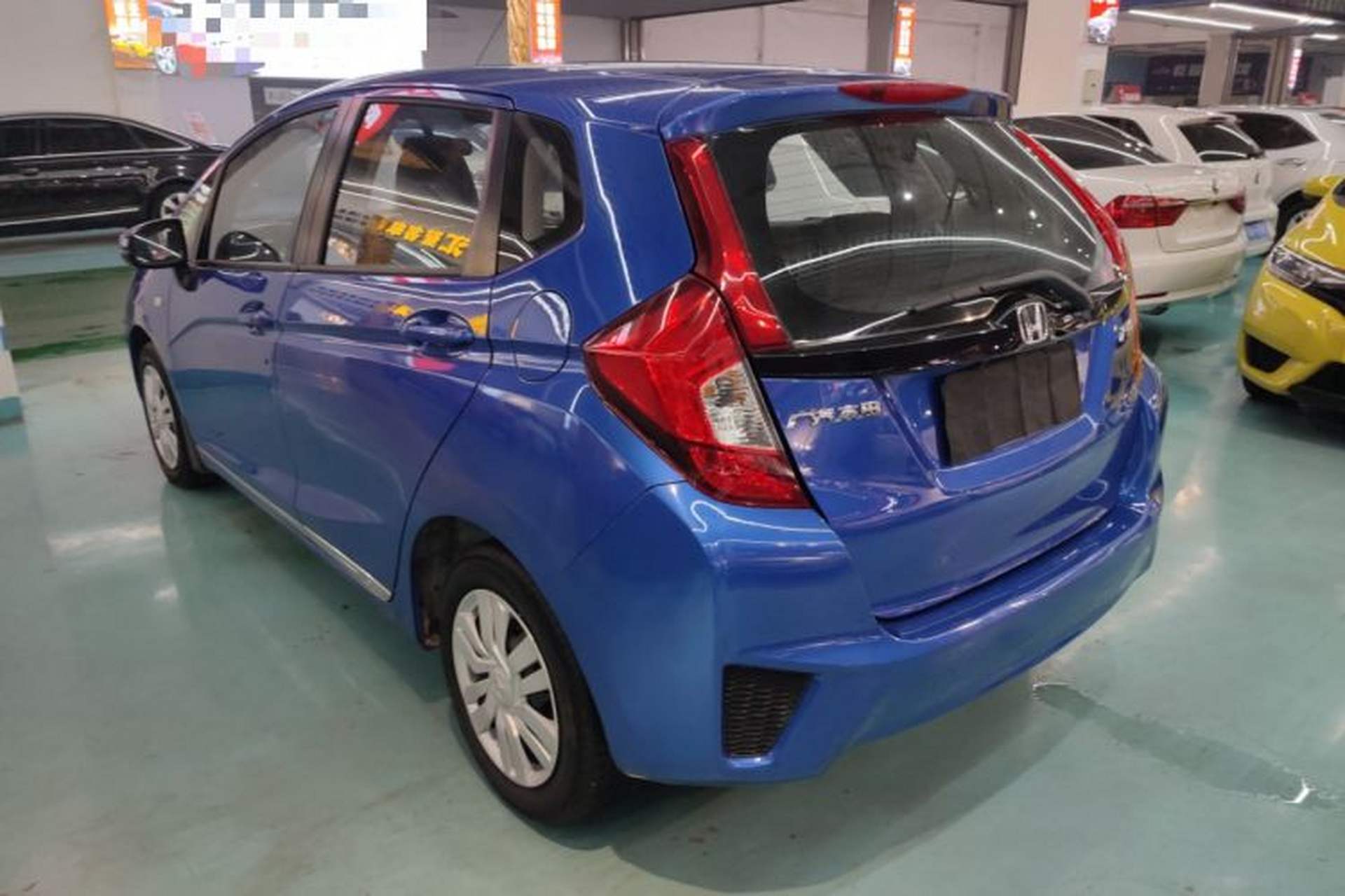 Used Honda Fit 2014 1.5L LX CVT Comfort Model Rear Left 45 Deg