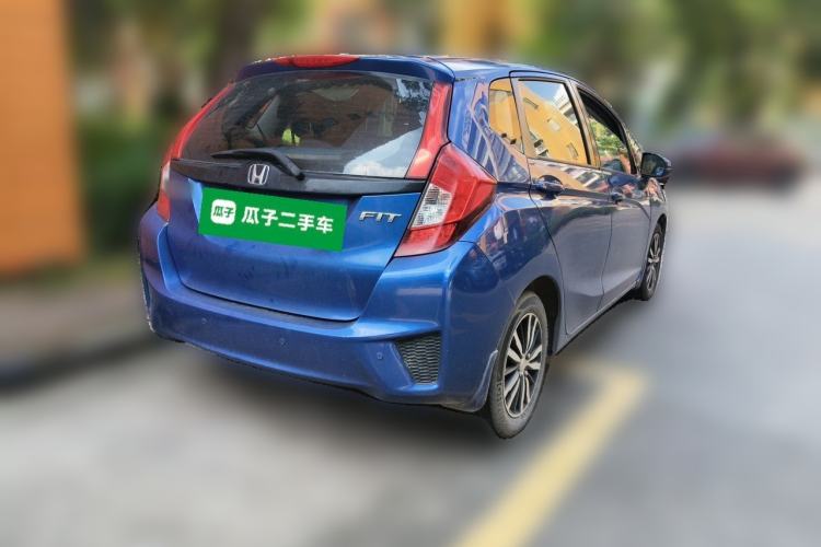 Used Honda Fit 2014 1.5L LX CVT Comfort Model Rear Right 45 Deg