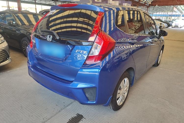 Used Honda Fit 2014 1.5L LX CVT Comfort Model Rear Right 45 Deg