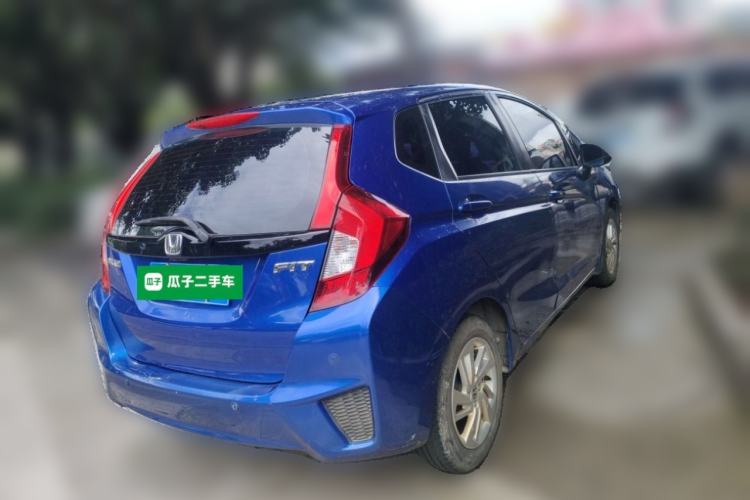 Used Honda Fit 2014 1.5L SE CVT Fashion Model Rear Right 45 Deg
