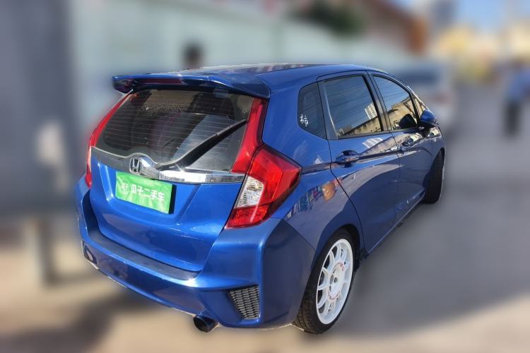 Used Honda Fit 2014 1.5L LX Manual Comfort Model Rear Right 45 Deg