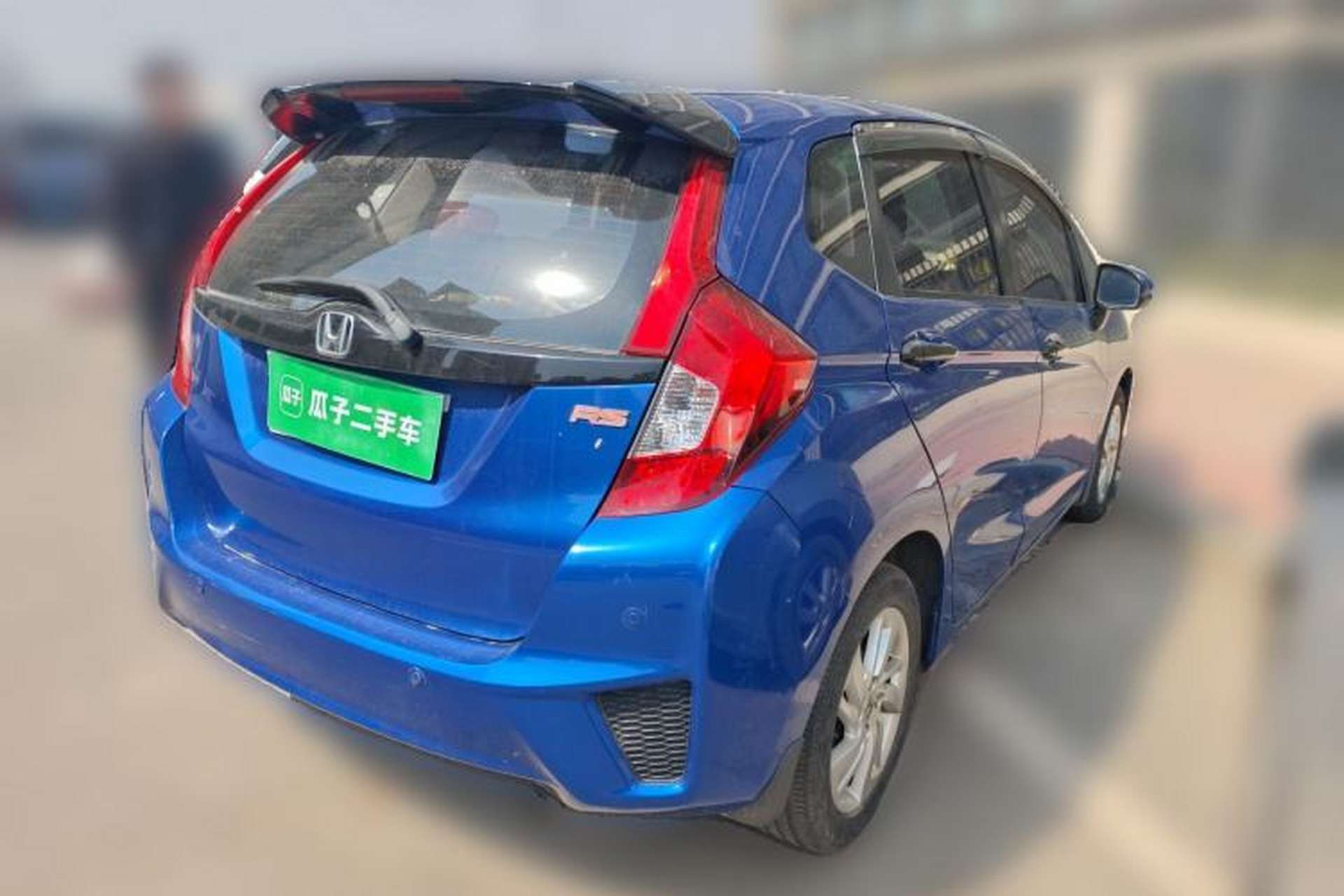 Used Honda Fit 2014 1.5L SE CVT Fashion Model Rear Right 45 Deg