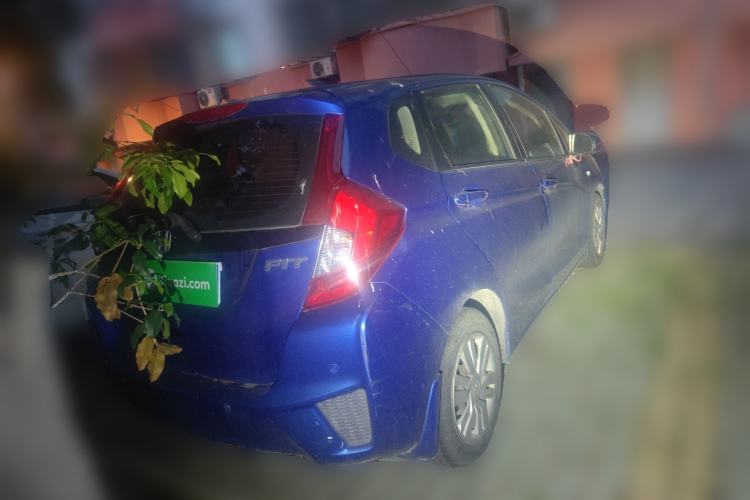 Used Honda Fit 2014 1.5L LX CVT Comfort Model Rear Right 45 Deg