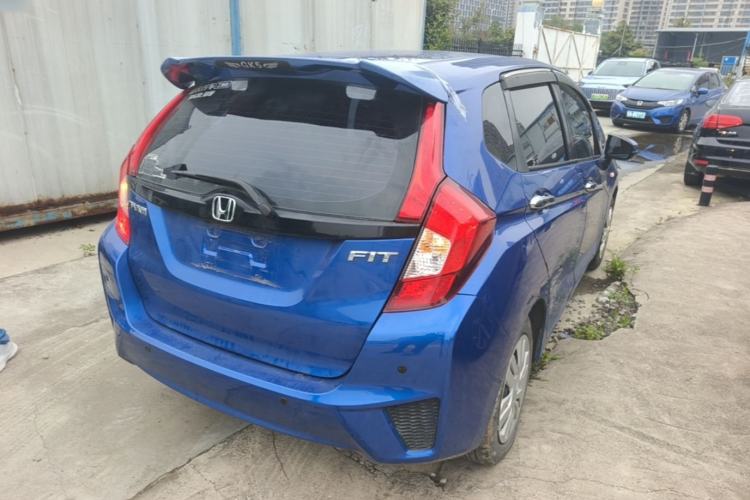Used Honda Fit 2014 1.5L LX CVT Comfort Model Rear Right 45 Deg