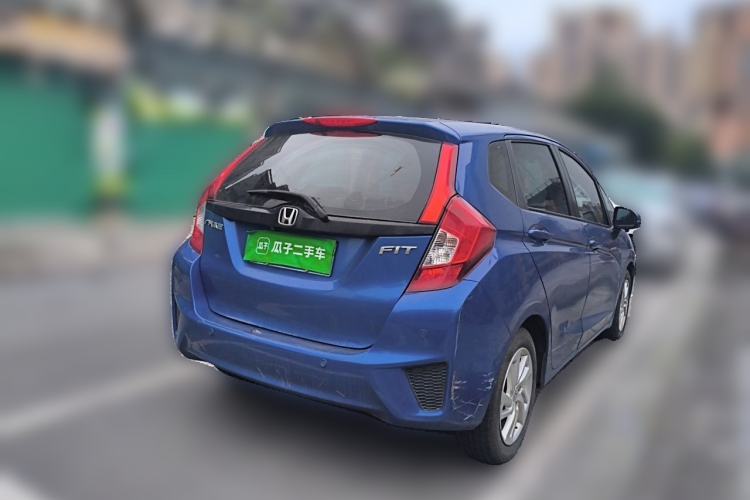 Used Honda Fit 2014 1.5L SE CVT Fashion Model Rear Right 45 Deg